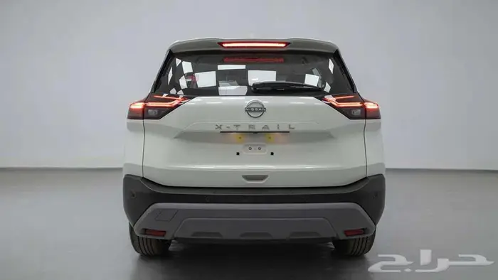 نيسان اكس تريل ستاندر 5 و 7 مقاعد موديل 2025 3