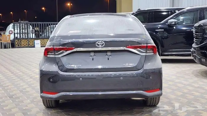 تويوتا كورولا XLI 2.0 مطور بنزين 2025 كاش وأقساط 8