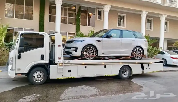 سطحه في شمال الرياض 0