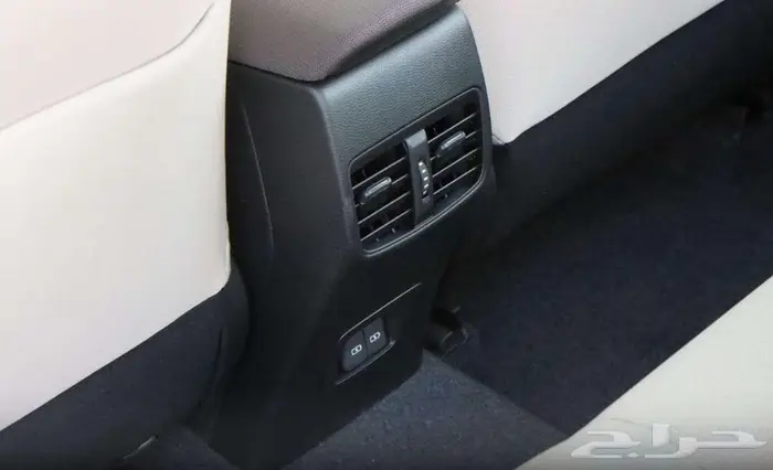 تويوتا كورولا مطور جنوط فتحه XLI موديل 2025 13