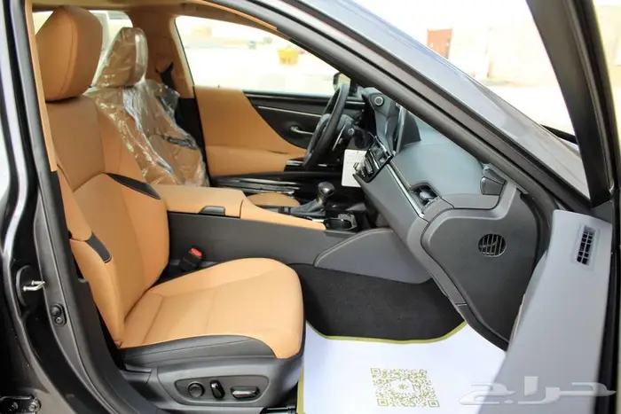 لكزس - ES250 AA -خليجي-2025-جناح-تشغيل عن بعد-ازياق جانبيه 8