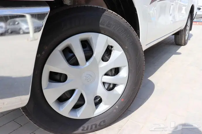 تويوتا هايلكس غمارتين ديزل GL قسط 250 ريال مقدم 49500 دفعتين 1