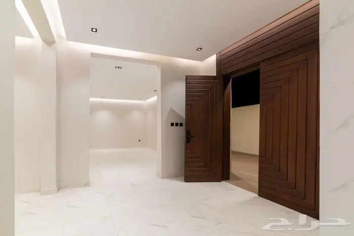 فيلا مستقلة بمسبح خاص - حي (السامر)   جدة 4