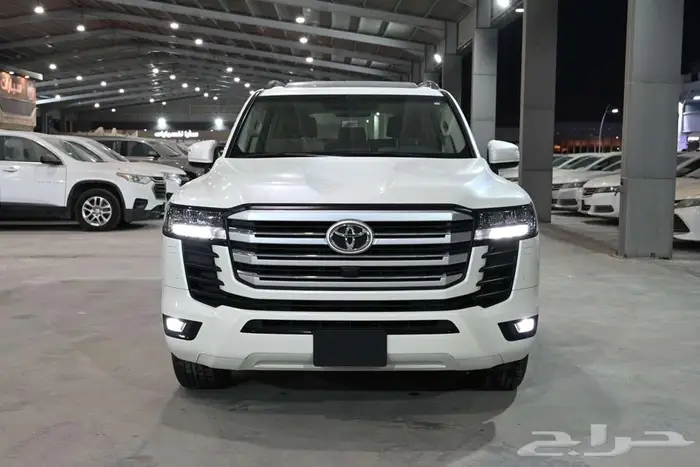 تويوتا لاندكروزر 2023 GXR-L2 ديزل سعودي 1