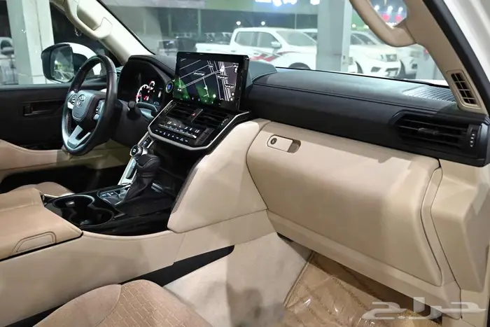تويوتا لاندكروزر 2023 GXR-L2 ديزل سعودي 14