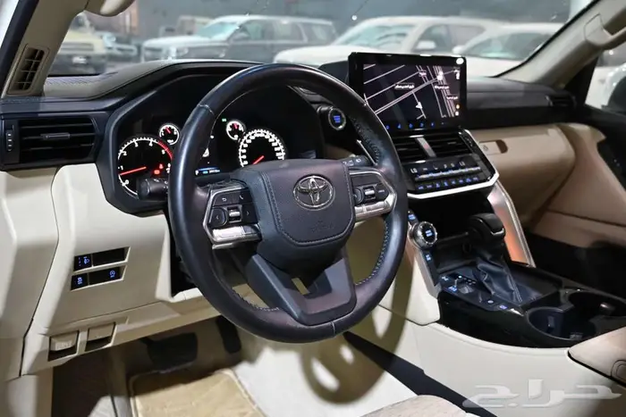 تويوتا لاندكروزر 2023 GXR-L2 ديزل سعودي 10