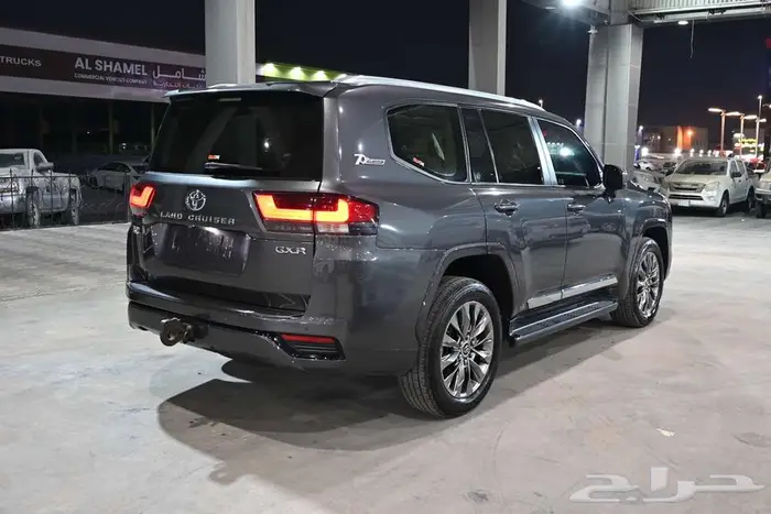 تويوتا لاندكروزر 2022 GXR-L4 ديزل سعودي 5