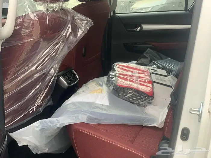 تويوتا هايلكس ديزل فل 2.8 4