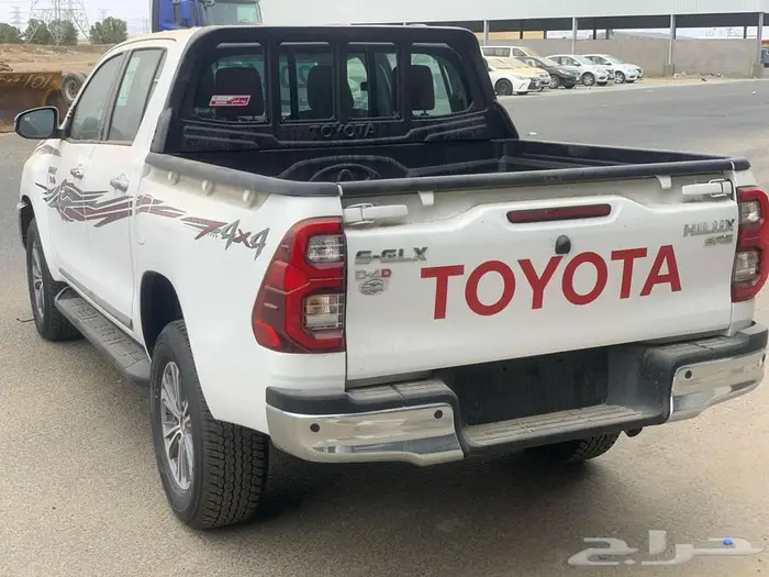 تويوتا هايلكس ديزل فل 2.8 7