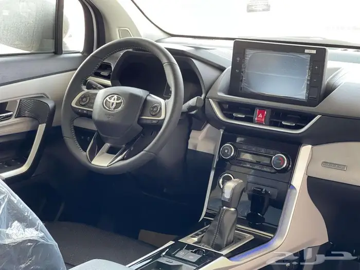 تويوتا فيلوز موديل 2025 لدى شركة ابن ذياب 2