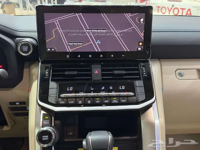 تويوتا لاندكروزر GXR L3 بنزين 2025 سعودي 11