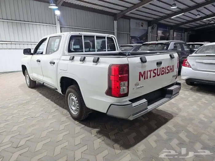 ميتسوبيشي L200 غمارتين بدون دبل ديزل جير عادي سعودي 2024 10