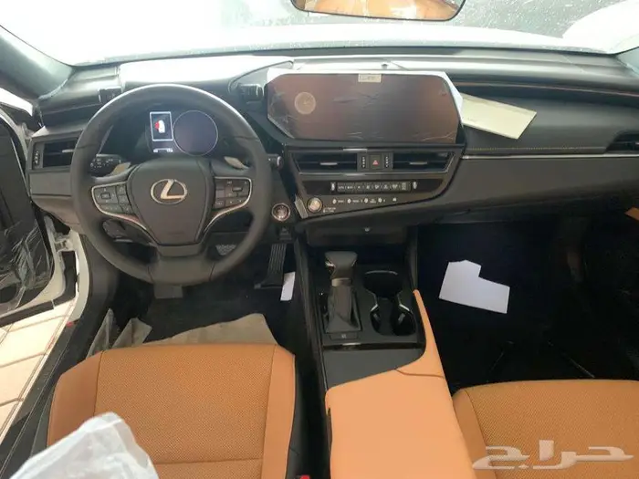 لكزس اي اس 250 AAابيض واسود سعودي2025 14