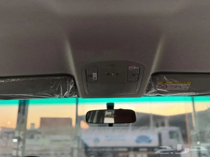 هايلوكس غمارتين GLS اتوماتيك بنزين بريمي 2025 10