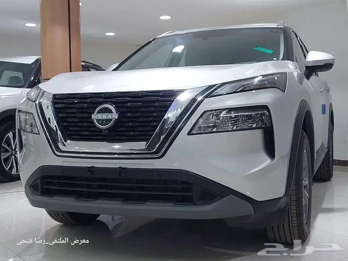 نيسان اكس تريل (5 راكب ) _ دبل _ لون مميز - 2025 4