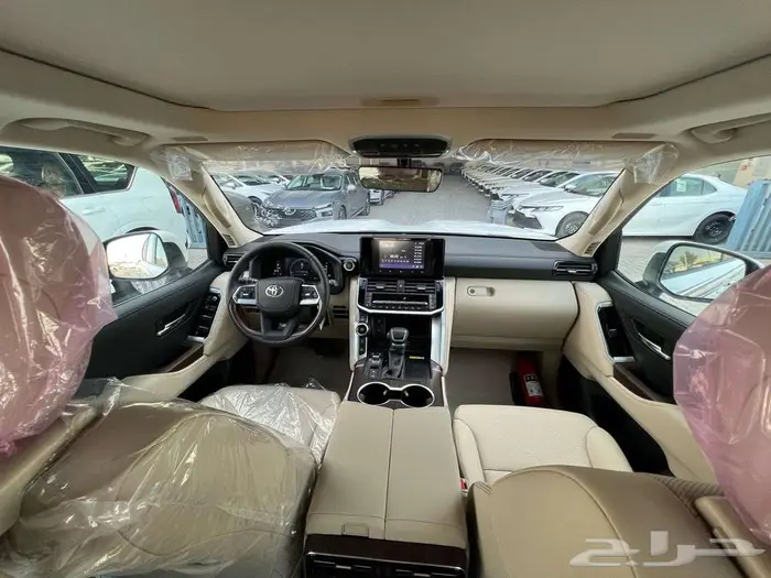 لاندكروزر GXR L4 (بريمي) فل كامل ابواب شفط 2025 كاش واقساط 12