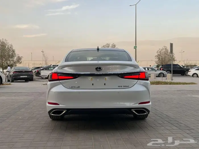 لكزس CC ES 350 نص فل بروجكتور 2025 (بريمي) كاش واقساط 3