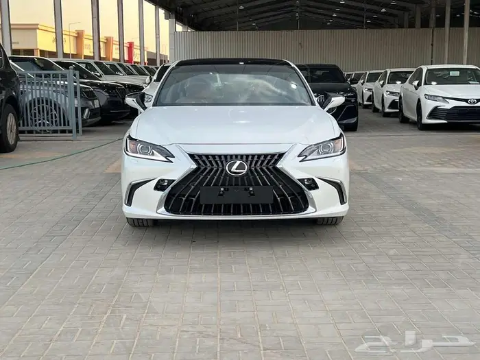 لكزس CC ES 350 نص فل بروجكتور 2025 (بريمي) كاش واقساط 1