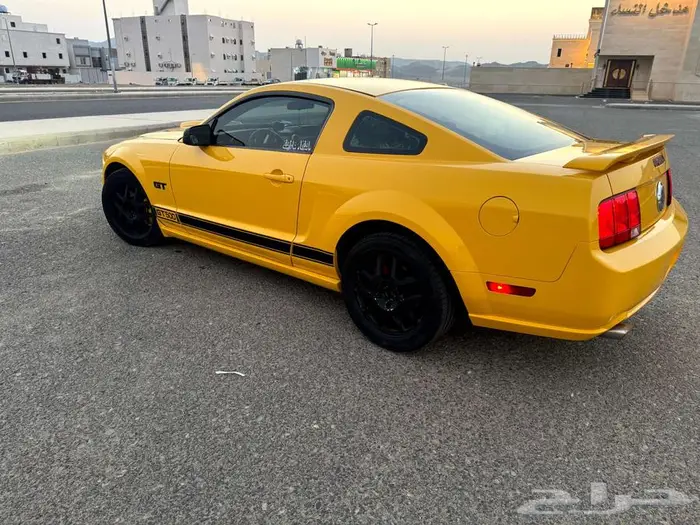 فورد موستنج 2006 GT ثمانية سلندر قير عادي 24