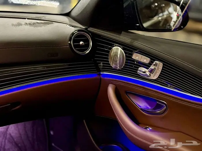 مرسيدس بنز E450 4Matic موديل 2021 32