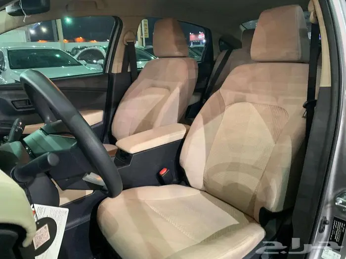 تويوتا يارس موديل 2023 نص فل 12