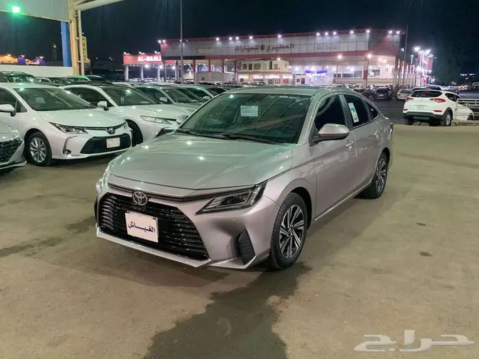 تويوتا يارس موديل 2023 نص فل 2