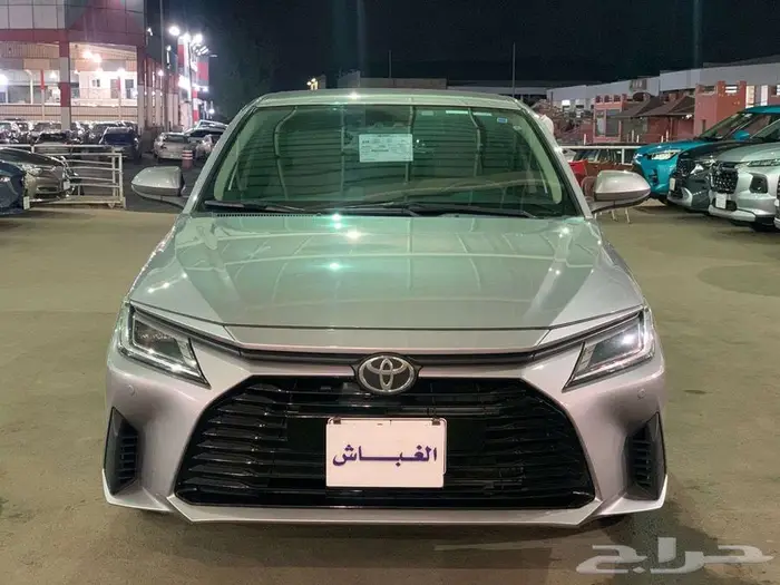 تويوتا يارس موديل 2023 نص فل 1