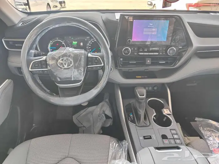 تويوتا هايلاندر GLE نص فل 2025 سعودي 3