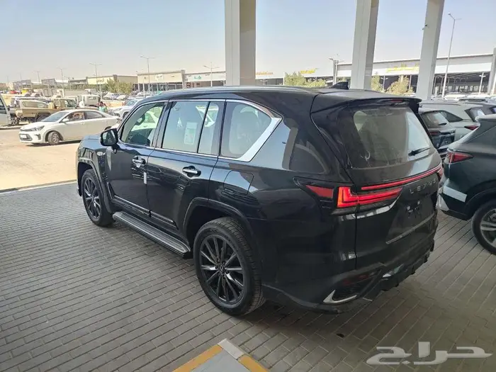 لكزس LX F - SPORT سعودي 2025 - 580شامل الضريبة 13