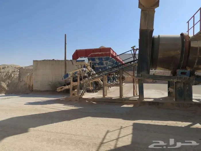 كسارة اسفلت مع طاقم العمل 6