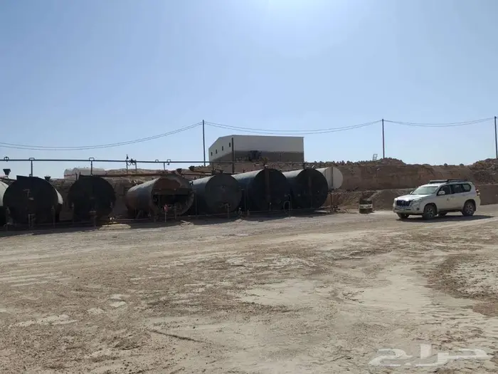 كسارة اسفلت مع طاقم العمل 11