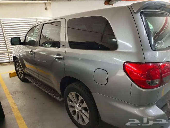 Toyota Sequoia 2011 11