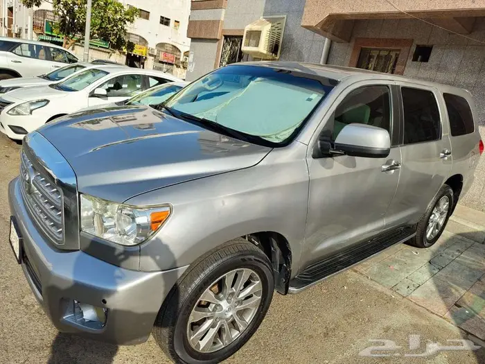 Toyota Sequoia 2011 2