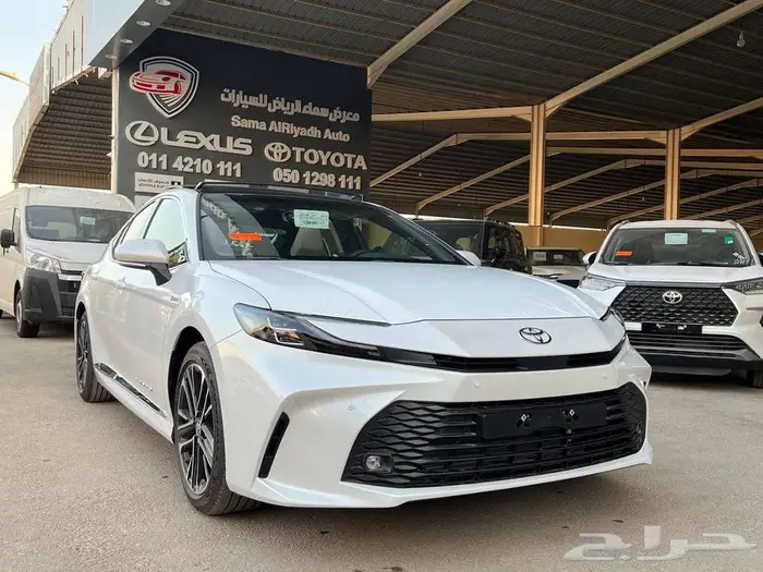 تويوتا كامري LE هايبرد 2025 متاح اقساط و كاش 0