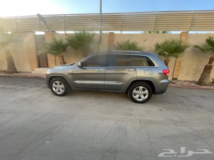 جراند شيروكي ليمتد 16