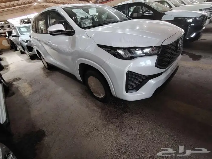 اينوفا GL موديل 2024 بنزين حبه فقط لون ابيض 0
