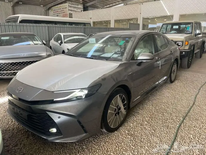 تويوتا كامري LE 2025 هايبرد كاش استلام فوري سعر جبار 0