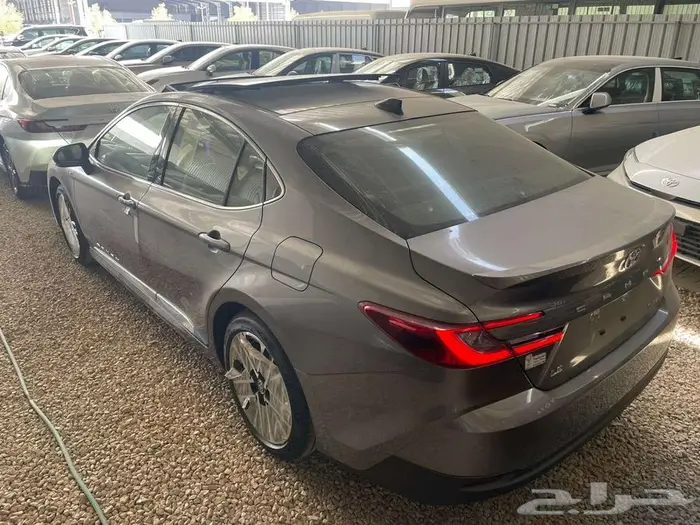 تويوتا كامري LE 2025 هايبرد كاش استلام فوري سعر جبار 3