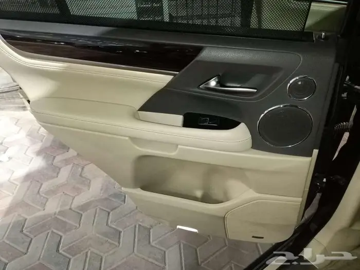 لكزس 2018 LX 570 11