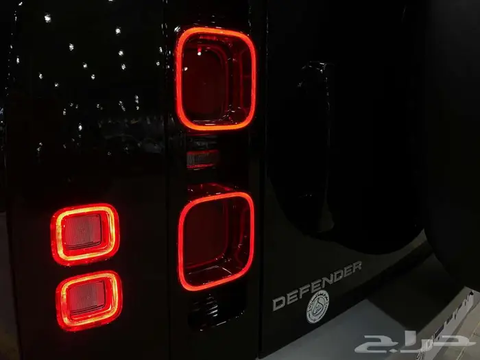 لاندروفر دفندر 2025 اسود فل كامل سعودي 36