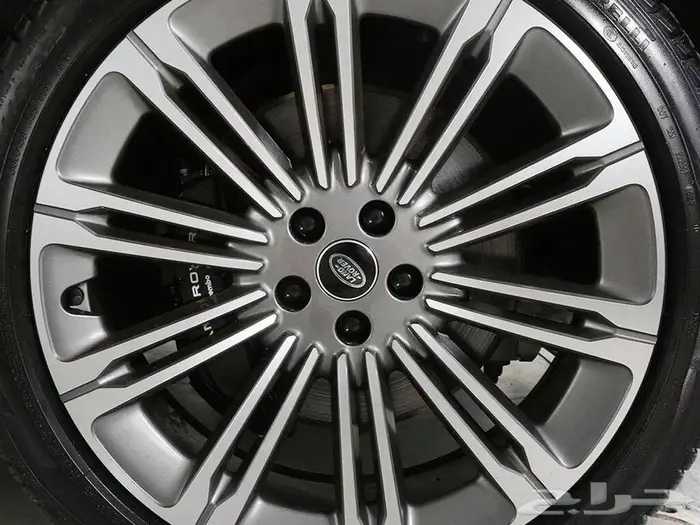 رنج روفر سبورت دايناميك 2024 نظام صوتي 3D شبه جديد 13