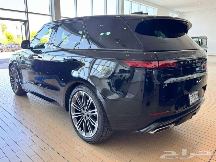 رنج روفر سبورت 2025 فل مواصفات بسعر مميز 3