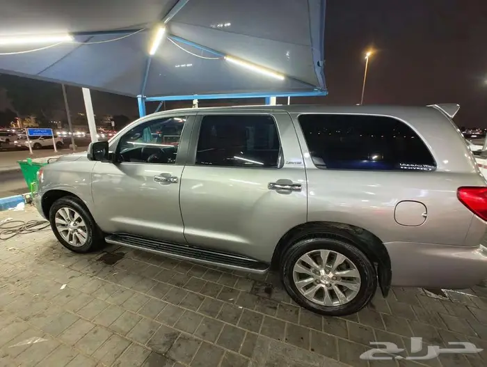 Toyota Sequoia 2011 10