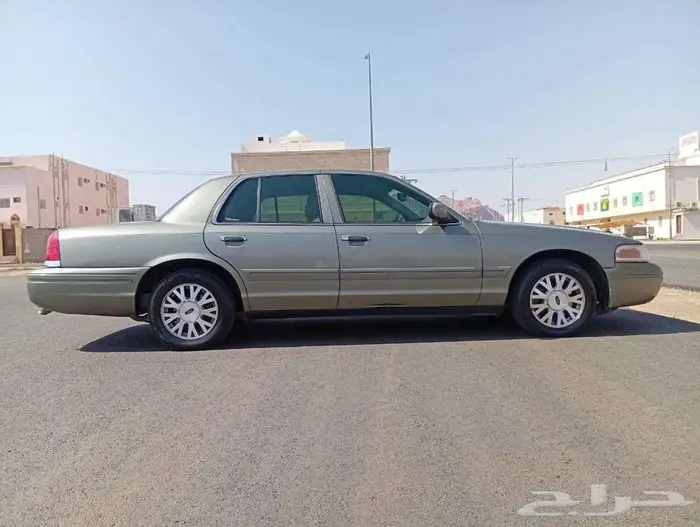 فورد فكتوريا 2004 0