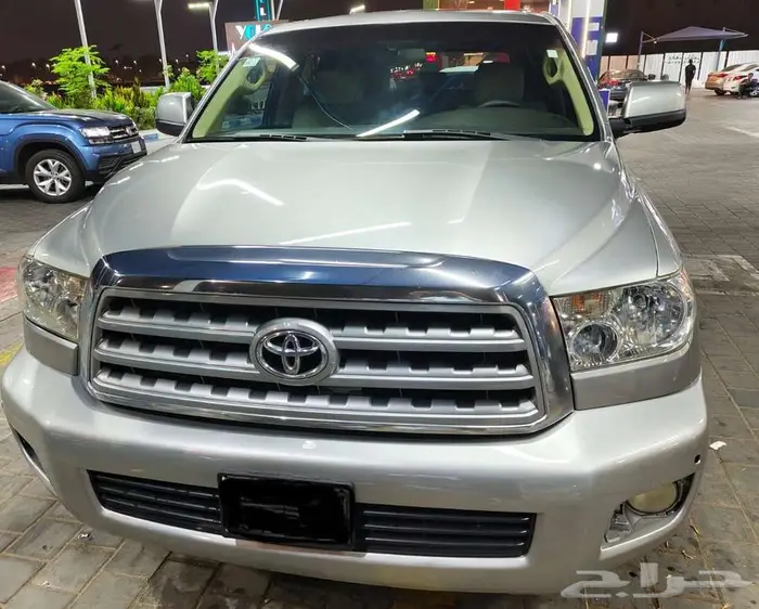 Toyota Sequoia 2011 5