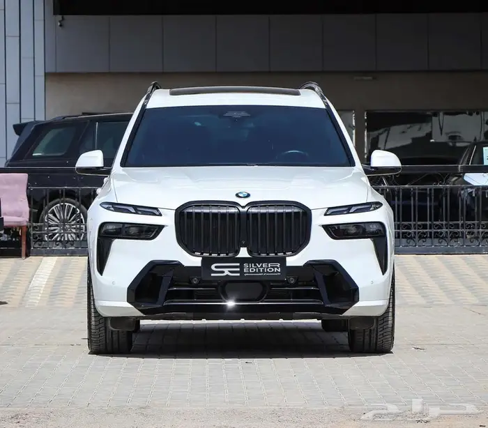 بي ام دبليو X7 فل كامل 2025 ناغي عداد 17 الف كم 0