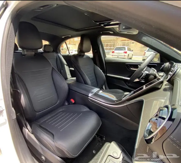 مرسيدس C300 2023 AMG عداد 29 دفع خلفي سعر 185 10