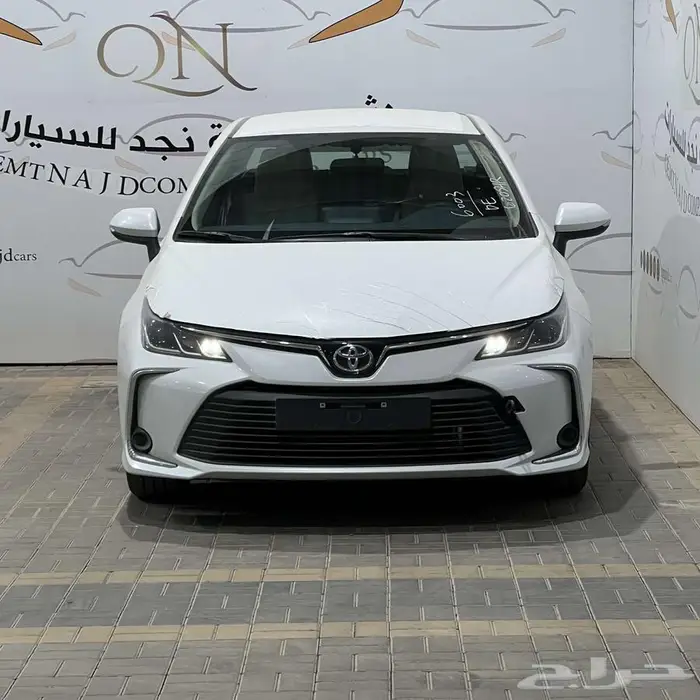 تويوتا كورولا XLi م2.0 استاندر مطور بنزين تماتيك بريمي 2025 1