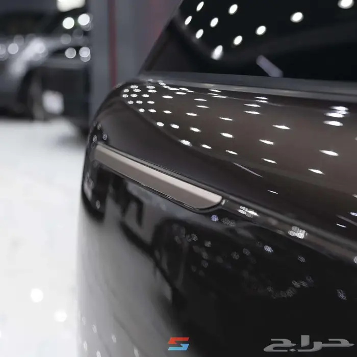 لاند روفر رنج روفر SV لونج موديل 2025 8
