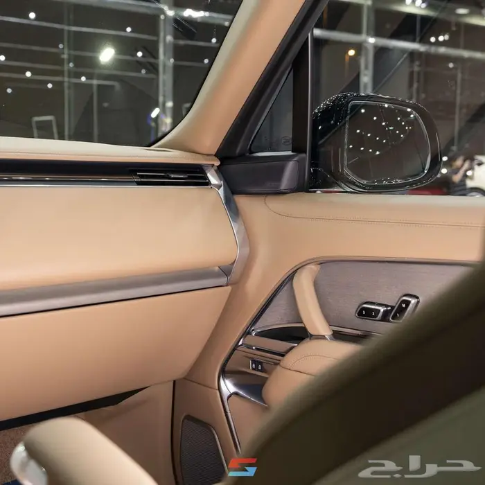 لاند روفر رنج روفر SV لونج موديل 2025 21